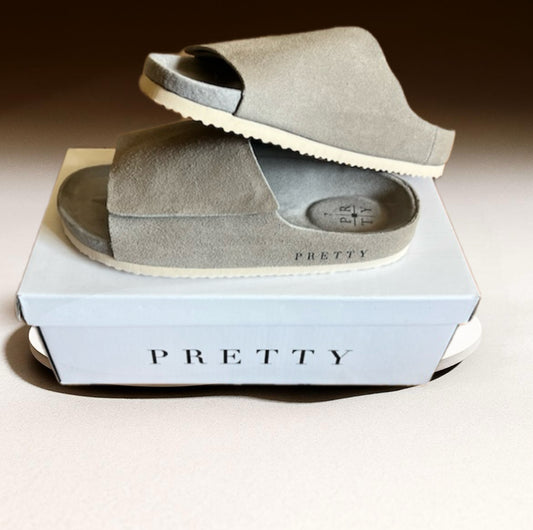 PRETTY SMOKERS LOUNGE